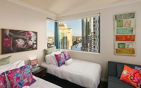 Indigescapes River Views Brisbane Sleeps 6 Includes Carpark